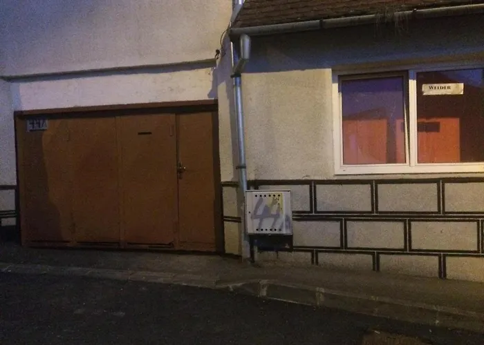 Camera Cu Baie Si Curte-centru Istoric *